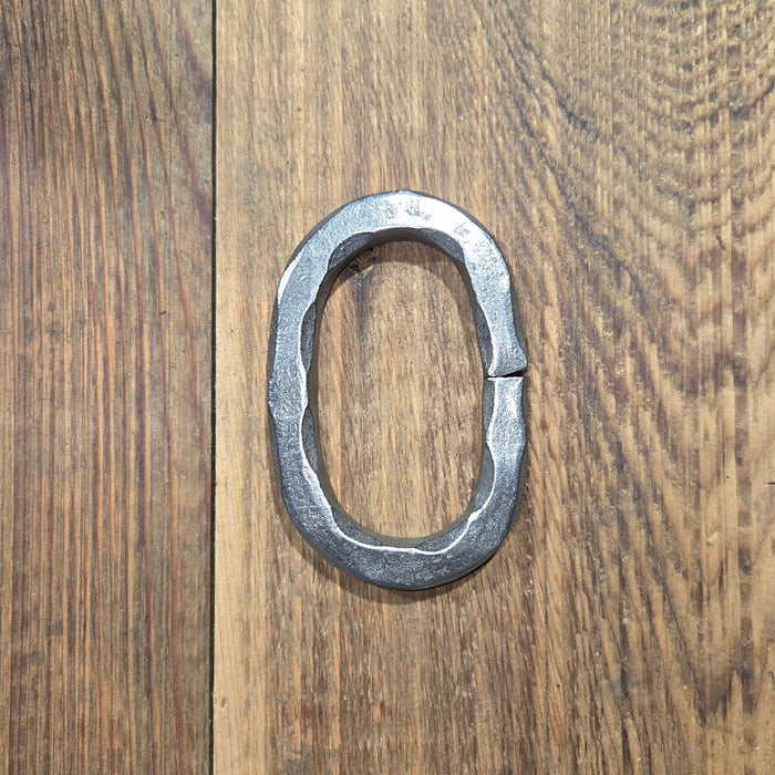 Hammered Oval Link Small 3 1/2" x 2 1/4" x 3/8"