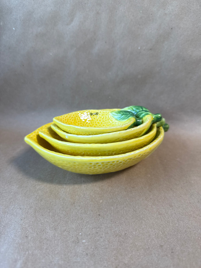 Lemon Measuring Cups