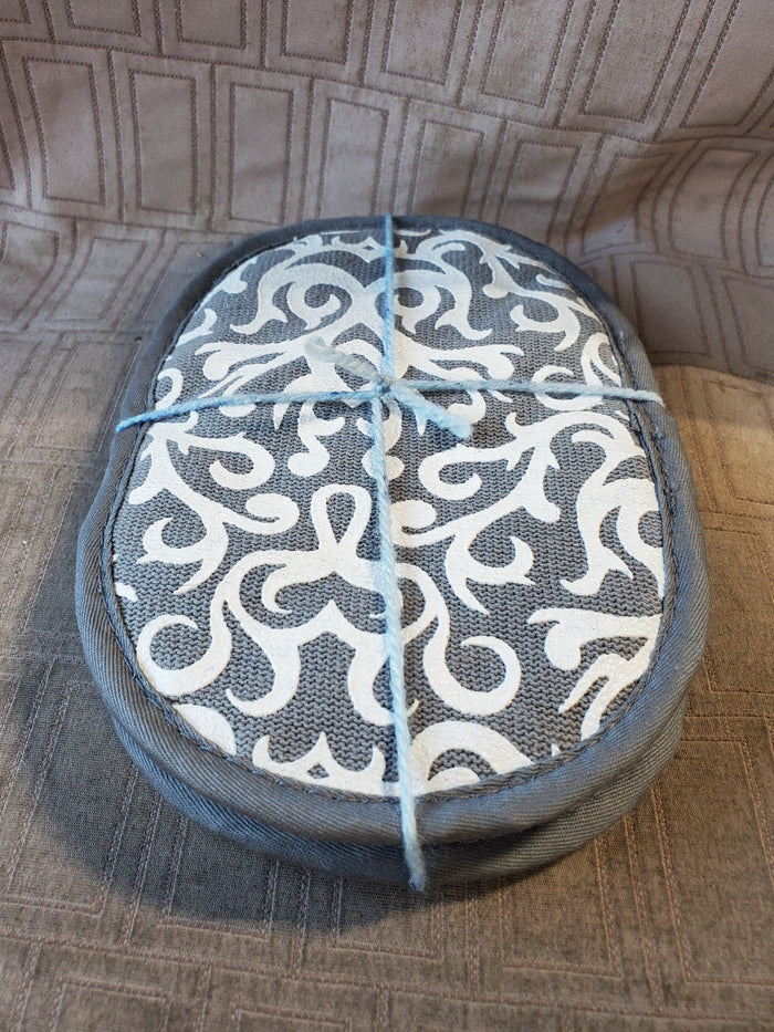 Pair of Temp-Tations by Tara Gray and White Damask Pocket Pot Holders