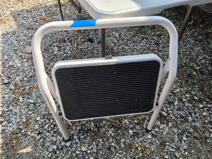1-Step Folding Step Stool
