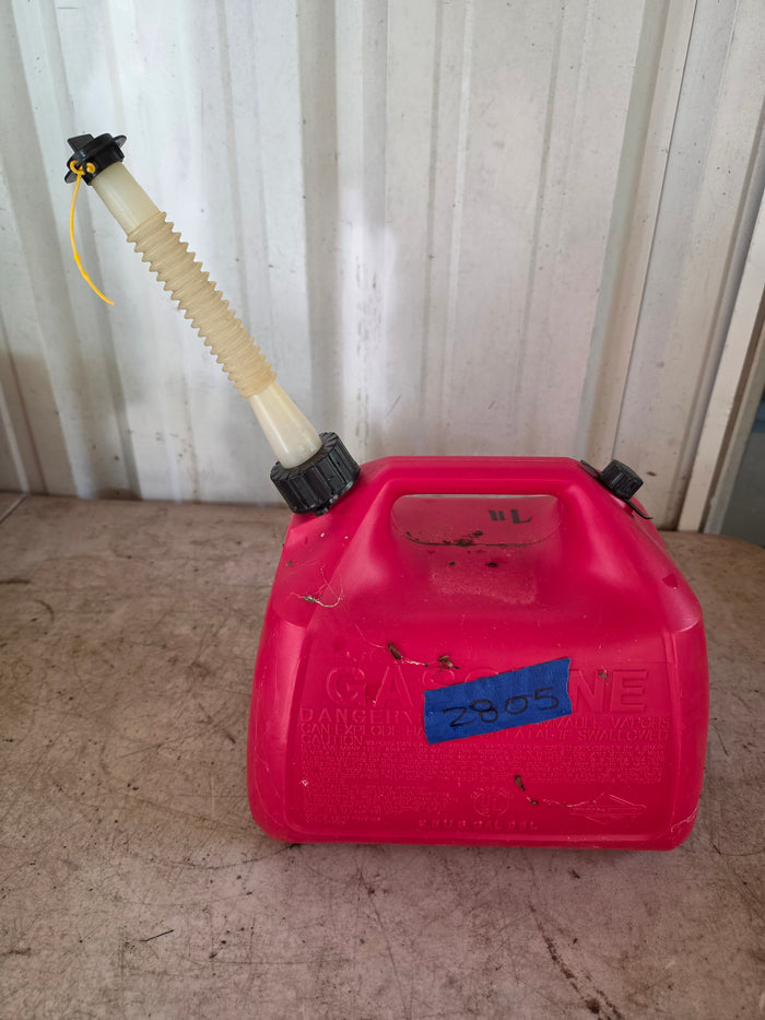 2.5 Gal Plastic Gas Can