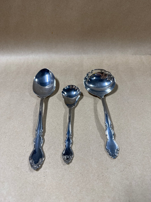 3 Piece Oneida Dover Heirloom Set With Box