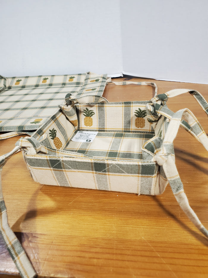 3 Piece Park Designs Pineapple Foldable Centerpiece Basket, Napkin Holder, and Tablerunner Set