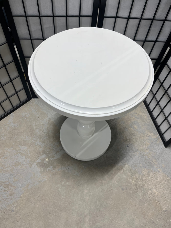***AS IS***White Round Side Table by Coast to Coast Imports LLC