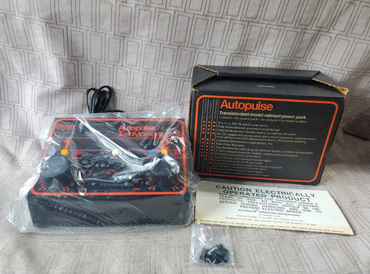 Autopulse Twin Momentum 5 Transistorized Model Railroad Power Pack UNUSED