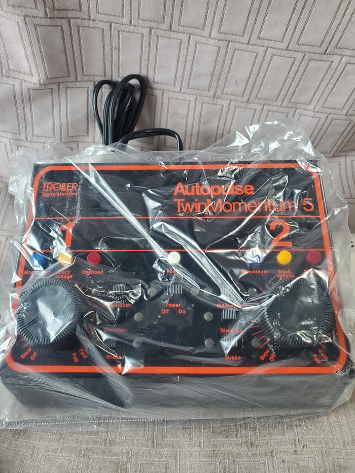 Autopulse Twin Momentum 5 Transistorized Model Railroad Power Pack UNUSED