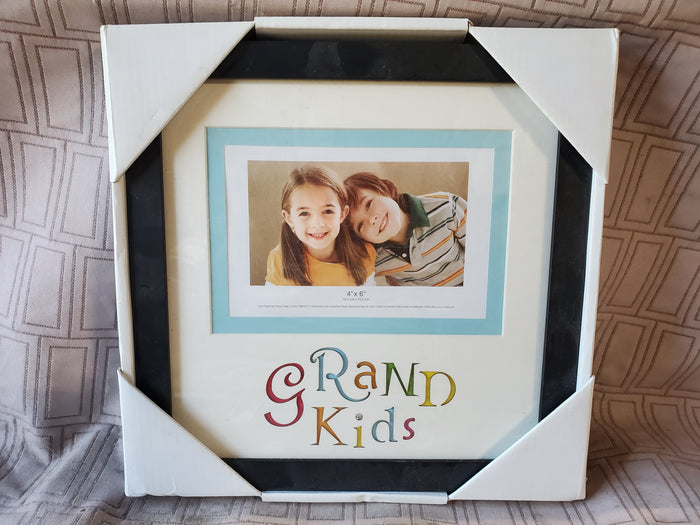 Black "Grandkids" Photo Frame UNUSED
