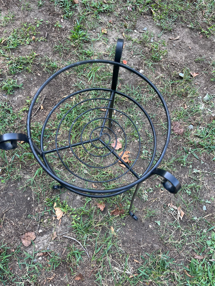 Black Lightweight Metal Plant Stand