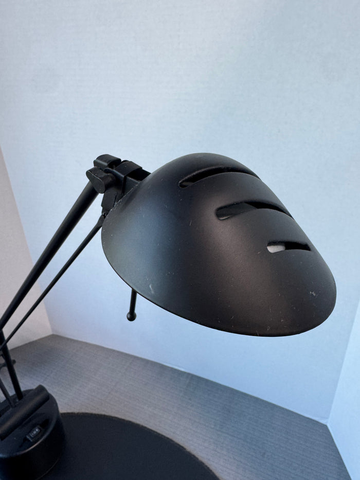 Black Metal 2-Way Cantilever Desk Lamp (WORKS)