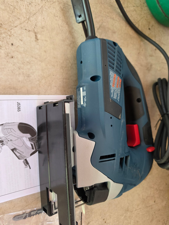 Bosch Jigsaw w/Case
