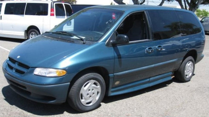Dodge PQW Aquamarine Basecoat With Reducer Quart (Basecoat Only)