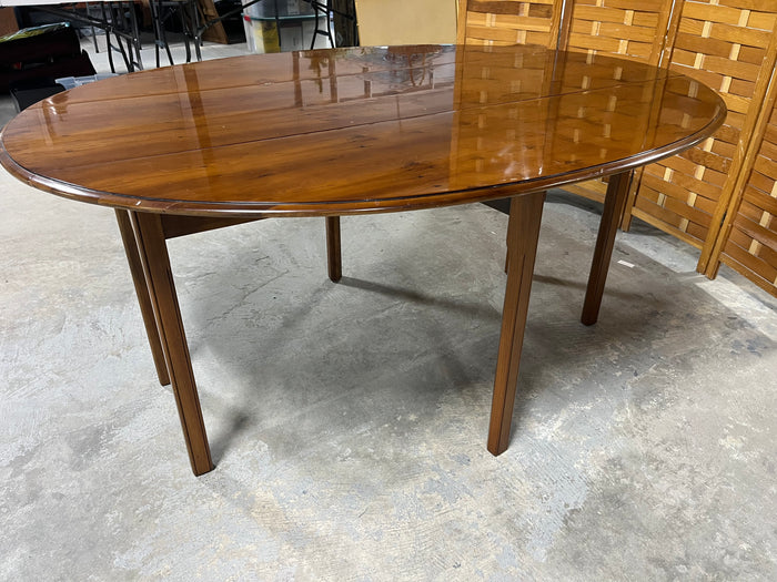 Drop Leaf Table (C) ***HEAVY ITEM***READ DETAILS ON PICK UP POLICY***