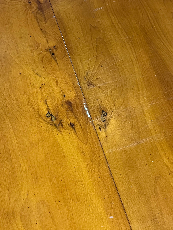 Drop Leaf Table (C) ***HEAVY ITEM***READ DETAILS ON PICK UP POLICY***