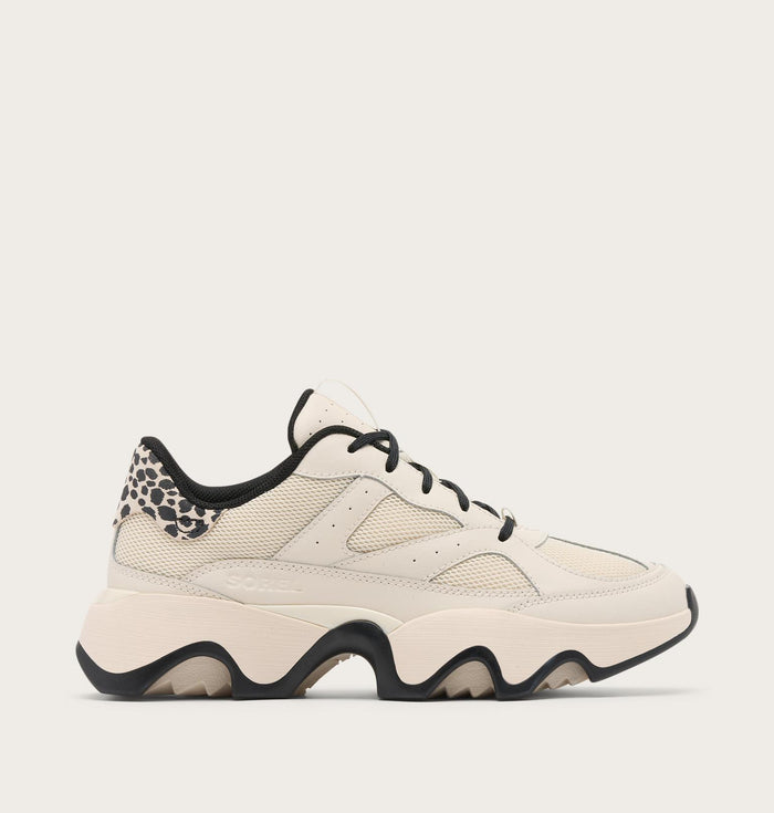 Kinetic™ Array Women's Sneaker - Chalk/Black