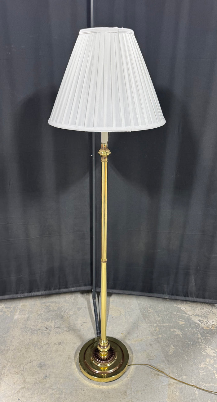 Lightweight Brass Dual Bulb Pull Switch Floor Lamp (WORKS)