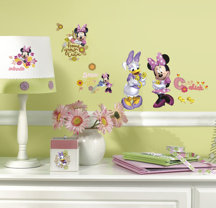 Mickey & Friends - Minnie Mouse Barnyard Cuties Peel & Stick Wall Decals