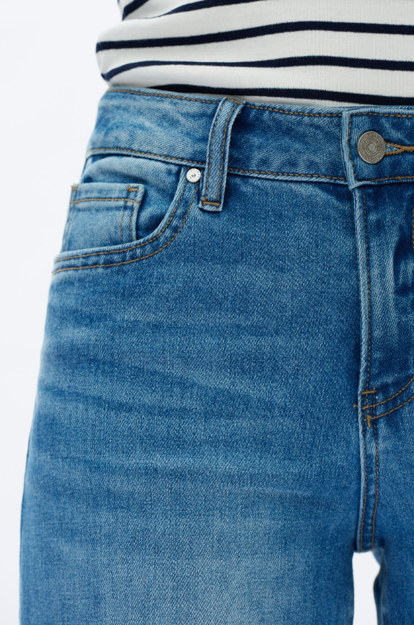 Mid Rise Wide Leg Jeans, Medium Blue - 13 Hub Lane   |  Wide Leg Jeans