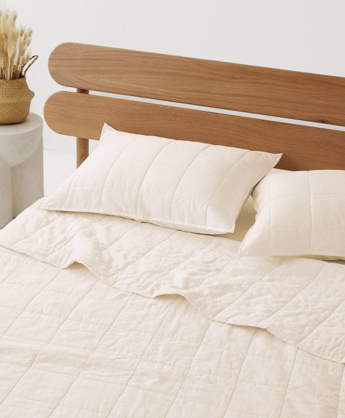 Organic Quilt - Bone