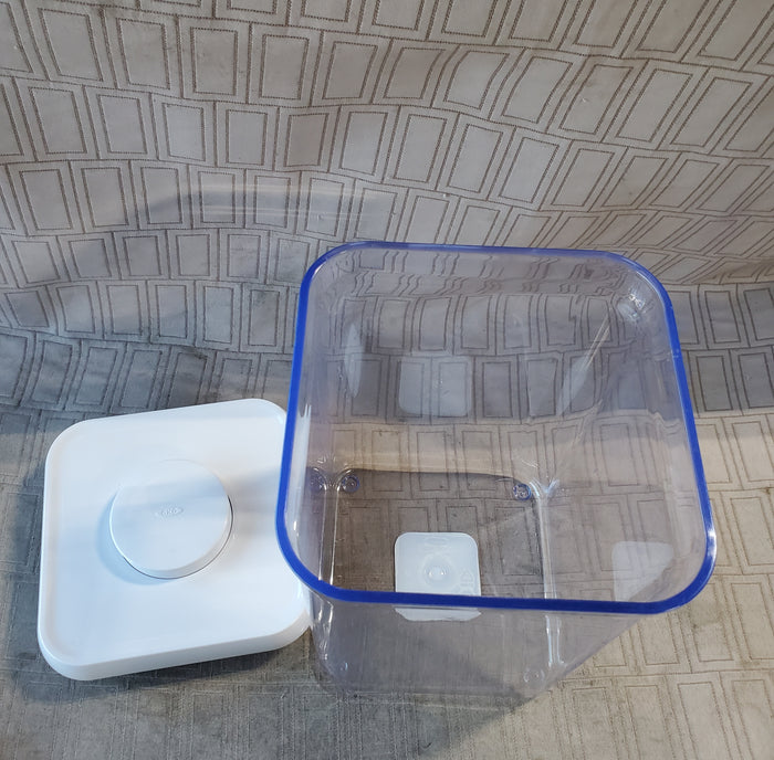 OXO Good Grips Pop Container
