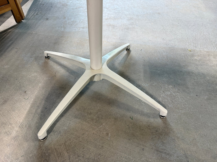 Round White Dinette Table