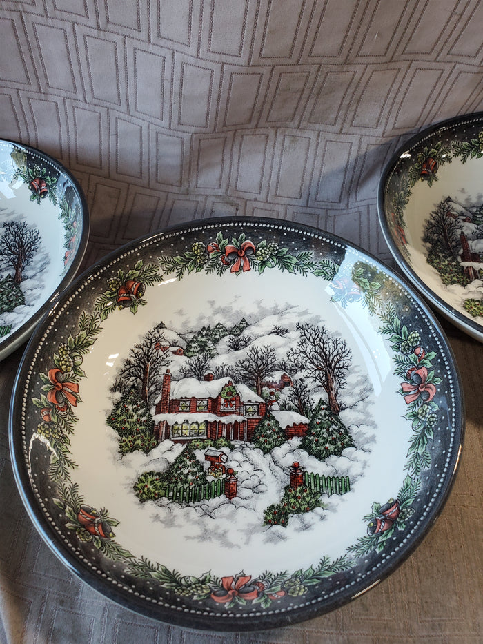 Set of 4 Royal Stafford Christmas Snowy Cabin Pasta Bowls