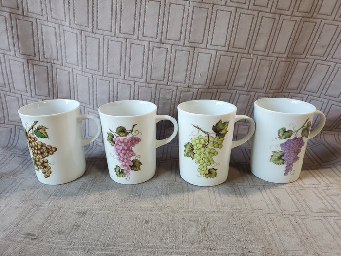 Set of 4 White Grapevine Mugs