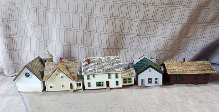 Set of 5 Hallmark 1994 Sarah Plain and Tall Collection Village Figurines