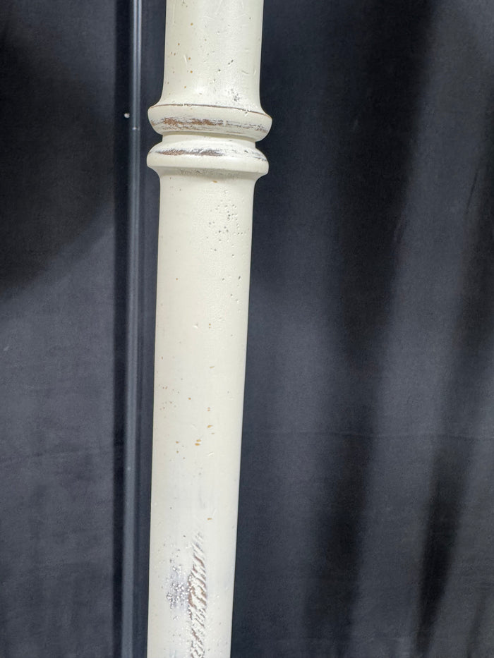 Shabby Chic Distressed Off White 3-Way Wooden Floor Lamp (WORKS)