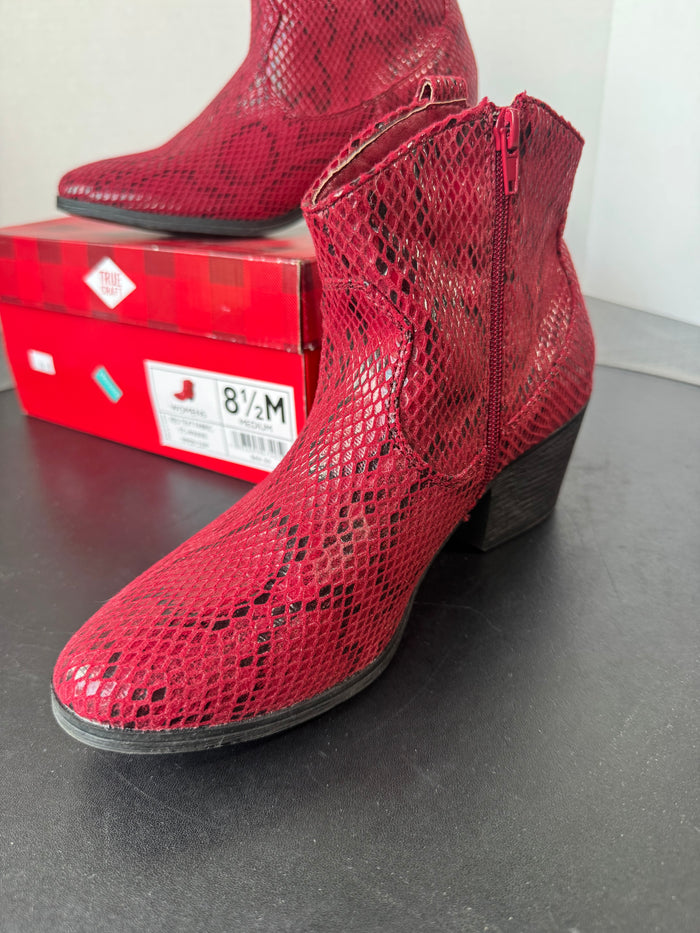True Craft Faux Red Snakeskin Ankle Boots WOMEN’S SIZE 8.5