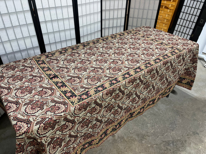 Williams Sonoma Rust/Black Paisley Table Cloth, 90"x71"