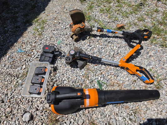 Worx 20v Lawn Care System, Blower, Two TString Trimmers/Edgers, Five Batteries and Charger