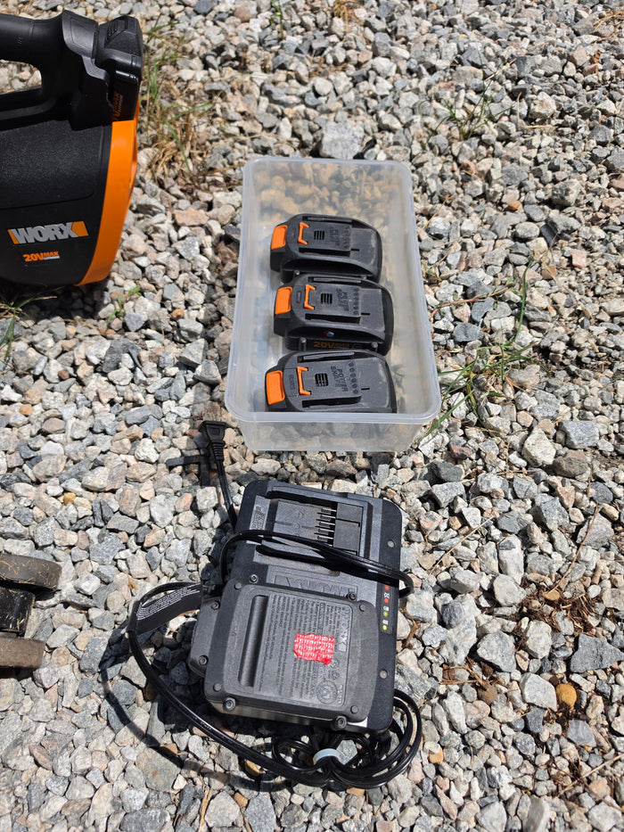 Worx 20v Lawn Care System, Blower, Two TString Trimmers/Edgers, Five Batteries and Charger